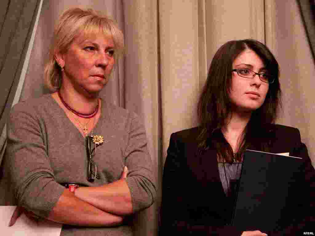 Elena Lukyanova (left), a lawyer for Khodorkovsky, and his daughter Anastasia Khodorkovskaya attend "Znamya" magazine's literary award ceremony in January 2010, where Khodorkovskaya received an award on her father's behalf  for his "Dialogues With Lyudmila Ulitskaya."