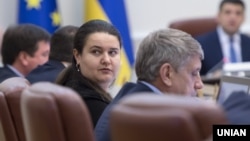 The continued presence of some key economic officials from the previous government, such as Finance Minister Oksana Markarova, which will help ensure some policy stability, Fitch said. 