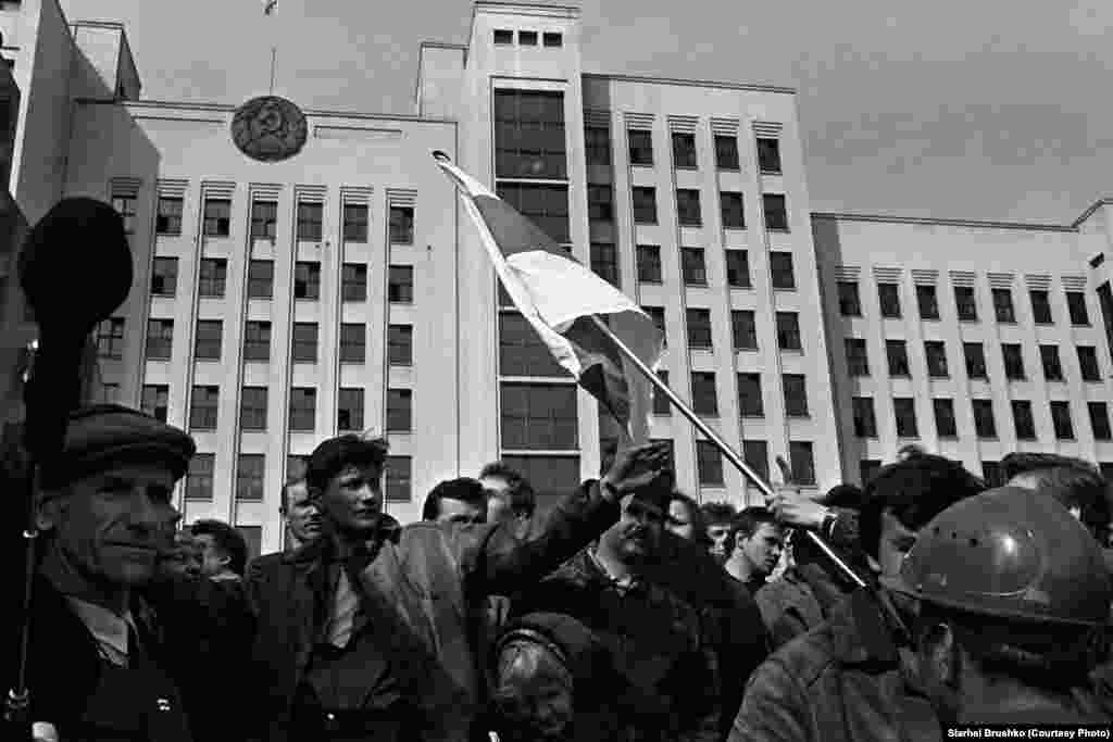 A protest rally against rising inflation, Minsk, 1991