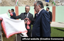 All businesses, shops, and bazaars were ordered closed in Gorno-Badakhshan ahead of a visit to the restive region by Rahmon (right).