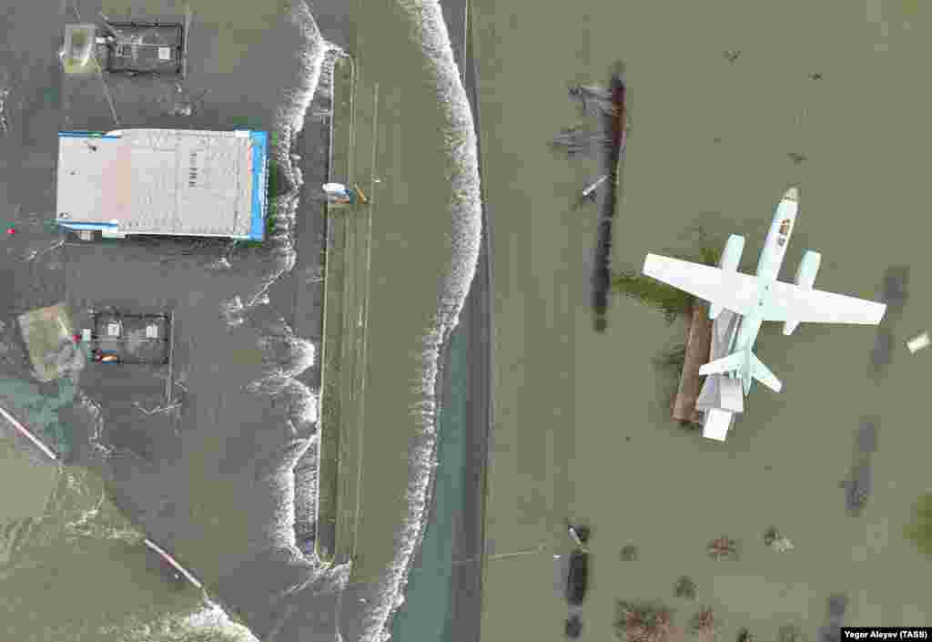 A view of Gagarin Square in Orsk inundated with floodwaters.