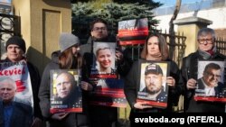 Exiled Belarusian opposition leader Svyatlana Tsikhanouskaya (second from right) outside the Belarusian Embassy in Vilnius on March 8.