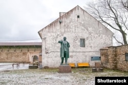 A monument to Lenin that was moved from the center of Narva to this nondescript space at the town's Hermann Castle in the 1990s.