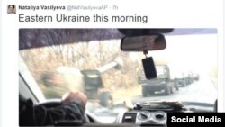 A tweet from an AP reporter apparently showing a large rebel convoy in eastern Ukraine on November 8.