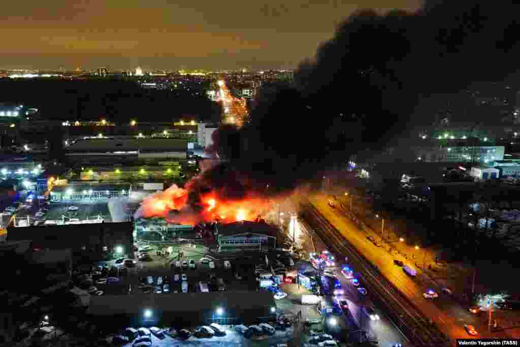 December 3: A car center&nbsp;ablaze in St. Petersburg. The center was a hub for car parts, tire shops and mechanics&#39; stores.&nbsp;