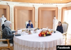 The former first lady of Turkmenistan. Ogulgerek Berdymukhammedova (center), hosts Emine Erdogan (left), and Mehriban Aliyeva in Awaza.