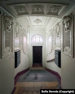 An entranceway to an apartment building on Sichovykh Striltsiv Street, in the center of Kyiv.