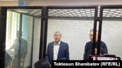 Almazbek Atambaev appears in a Bishkek court on April 11.
