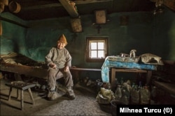 The villager who invited Mihnea Turcu into his Maramures home in 2009.