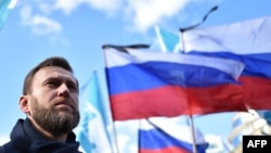 Navalny seeks to ride the antiestablishment wave.