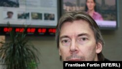 Robert Tait in the Central Newsroom at RFE/RL headquarters in Prague, shortly after his return from Egypt