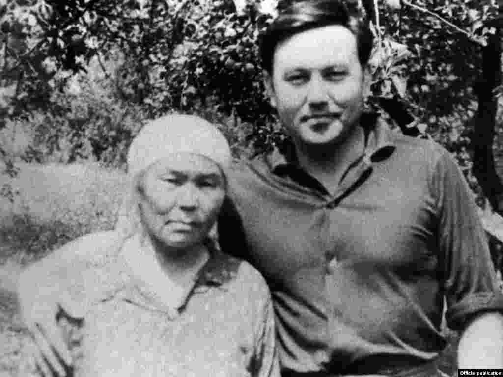 Nursultan Nazarbaev, pictured here with his mother, has led Kazakhstan for 20 years. - The future president, born in 1940, was the son of a shepherd. 