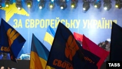 The participation of political parties, which were quick to unfurl their banners on November 24, has deterred many Ukrainians from joining the protests.