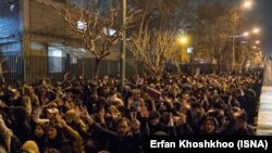 Protesters gathering in front of Amir Kabir university in Tehran. 