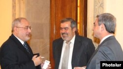 HHD leaders Vahan Hovannisian (left) and Hrant Markarian are no longer on such friendly terms with President Serzh Sarkisian (right).