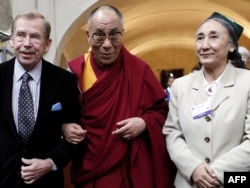 Vaclav Havel with Tibetan spiritual leader the Dalai Lama (center) and Rabiya Kadeer, head of the World Uyghur Congress, at a human rights conference in Prague in 2009.