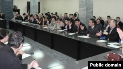 The semi-official pan-Bashkir Congress (Kurultai)