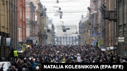 Protesters rally in support of Aleksei Navalny in St. Petersburg on January 31. Organizers will hope for even bigger crowds.