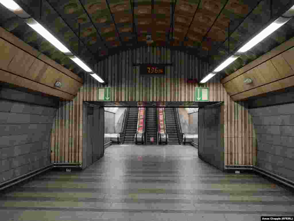 An empty subway station entrance on March 17 at 7:36 a.m. -- what would usually be the peak of rush hour. Although transport links remain fully operational, only a fraction of the usual passengers were using public transport.&nbsp;