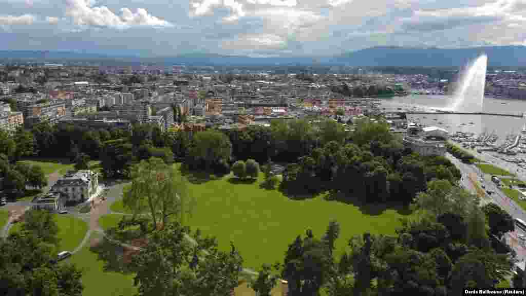 The villa (left) and its lakeside property, which is the largest park in Geneva. The park is closed to the public from June 8 until June 18.&nbsp;