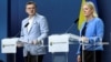 Ukrainian Foreign Minister Dmytro Kuleba (left) and Swedish Prime Minister Magdalena Andersson attend a news conference in Stockholm on August 29.