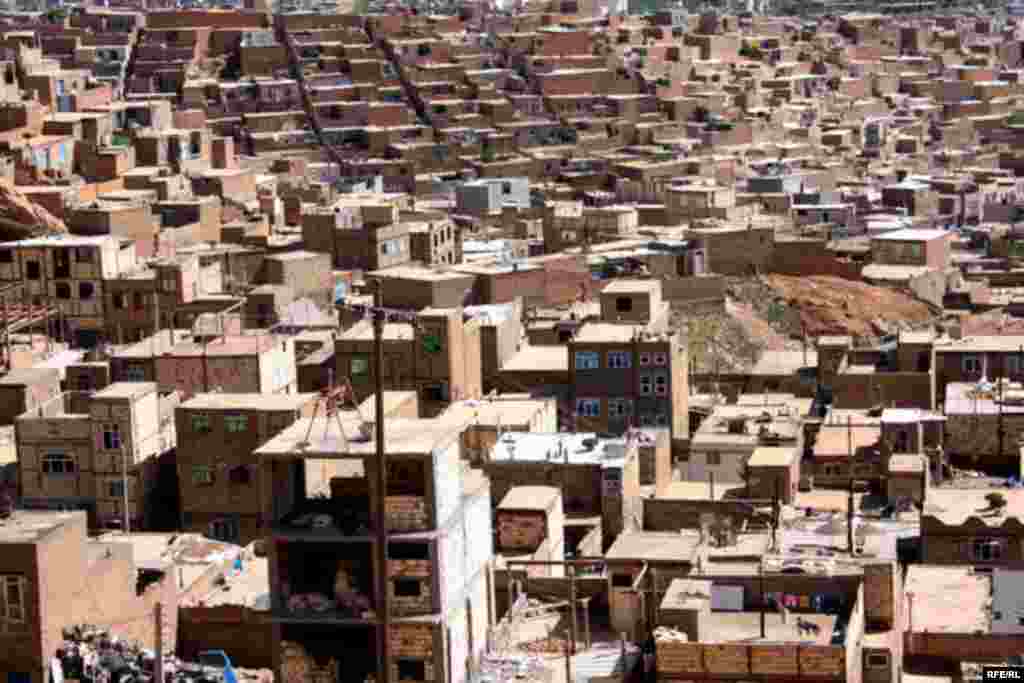 Photographer Abbas Atilay of RFE/RL&rsquo;s Azerbaijani Service recently visited two cities, Tabriz and Orumieh (Urmia), in northwestern Iran&rsquo;s mainly ethnic Azeri provinces. Shown here: a neighborhood of Tabriz