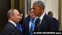 Russian President Vladimir Putin (left) talks to U.S. President Barack Obama during a meeting at the sidelines of the G20 summit in Hangzhou, China, in 2016.