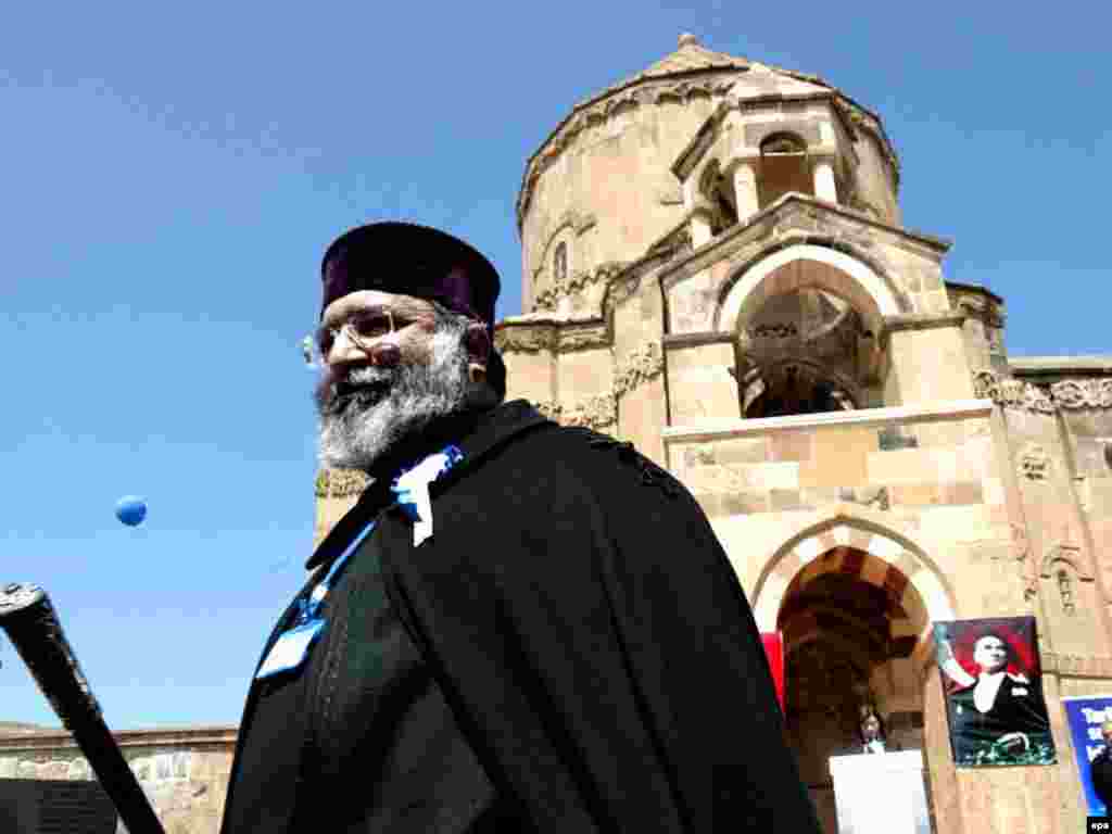 Armenian Patriarch Mesrob II visited the church in 2007.