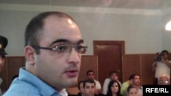 Journalist Eynulla Fatullayev in court in June 2010