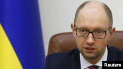 Former Ukrainian Prime Minister Arseniy Yatsenyuk (file photo)