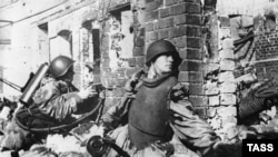 Street combat in the streets of Stalingrad in 1942.