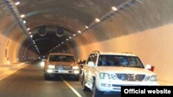 The tunnel was opened in an official ceremony on August 30, 2009.