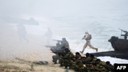 NATO troops in Trident Juncture maneuvers in 2015