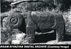 One of several mysterious stone rams in the Julfa cemetery, photographed in 1915.