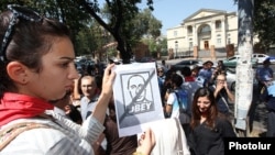 Demonstrators in Yerevan protest against Armenia’s surprise announcement earlier this month that it was joining a Russian-led customs union.