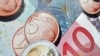 The Weakening Euro 