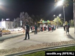 Streets in the center of ailing Uzbek President Islam Karimov’s native city of Samarkand have been blocked off as cleaning and apparent construction work were taking place on a central square late on September 1.