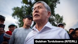 Just a few days ago, former Kyrgyz President Almazbek Atambaev seemed headed for prison. But a visit to Moscow and a meeting with President Vladimir Putin might signal a dramatic change of fortune.