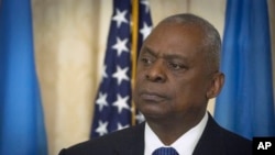 U.S. Secretary of Defense Lloyd Austin (file photo)