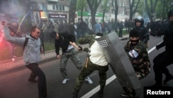 Clashes in Donetsk.