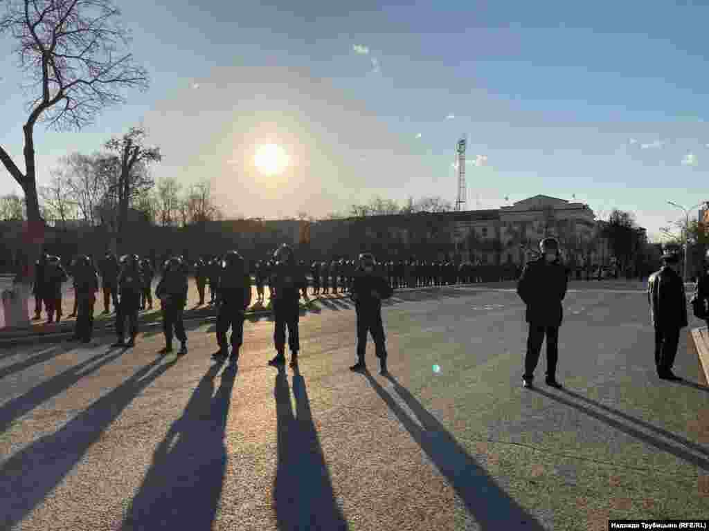 Police stand guard in the Siberian city of Tyumen.