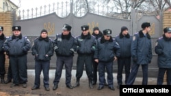 A police line outside the Kharkiv labor camp where Yulia Tymoshenko is being held in a January 6 photo.