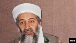 Osama bin Laden in a 2001 photograph