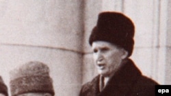 Nicolae Ceausescu delivers his last public speech in December 1989