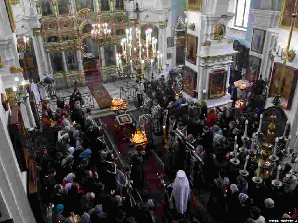 A church service was held in Minsk in memory of the victims.