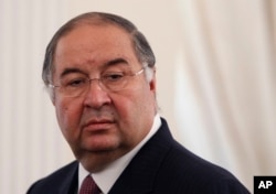 Uzbekistan-born billionaire Alisher Usmanov (file photo)