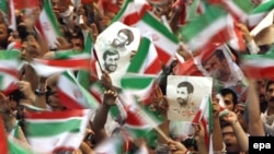 Supporters of President Mahmud Ahmadinejad rally in Tehran on June 8.