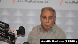 Azerbaijani author Akram Aylisli (file photo)