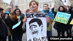 The Best Ukrainian Protest Signs