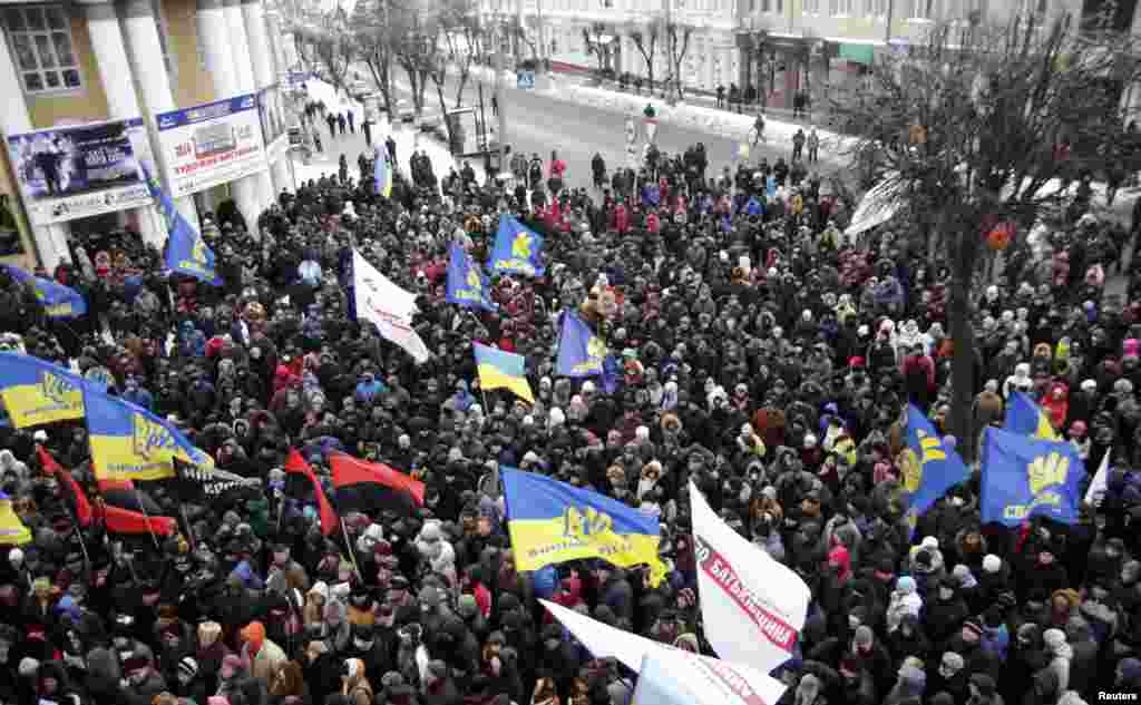 Antigovernment protesters hold a rally near the regional administration headquarters in Vinnytsia.